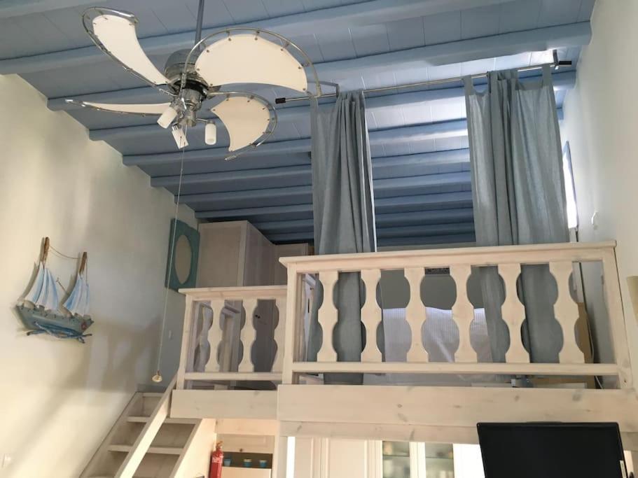 Mimosa House